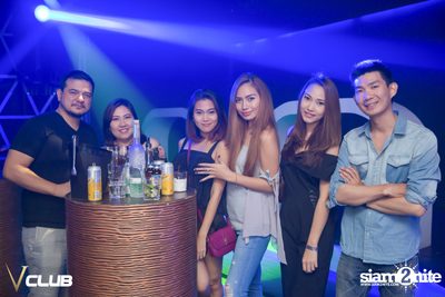 ปาร์ตี้คืนวันเสาร์ ที่ร้าน วี คลับ, สุขุมวิท ซอย 11 — photo 15