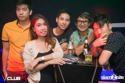 ปาร์ตี้คืนวันเสาร์ ที่ร้าน วี คลับ, สุขุมวิท ซอย 11 — photo 16