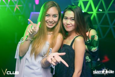ปาร์ตี้คืนวันเสาร์ ที่ร้าน วี คลับ, สุขุมวิท ซอย 11 — photo 19
