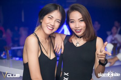 ปาร์ตี้คืนวันเสาร์ ที่ร้าน วี คลับ, สุขุมวิท ซอย 11 — photo 40