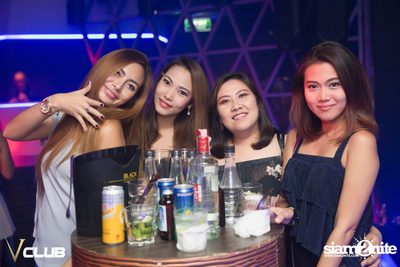 ปาร์ตี้คืนวันเสาร์ ที่ร้าน วี คลับ, สุขุมวิท ซอย 11 — photo 41