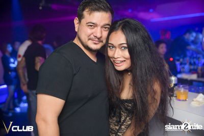ปาร์ตี้คืนวันเสาร์ ที่ร้าน วี คลับ, สุขุมวิท ซอย 11 — photo 73