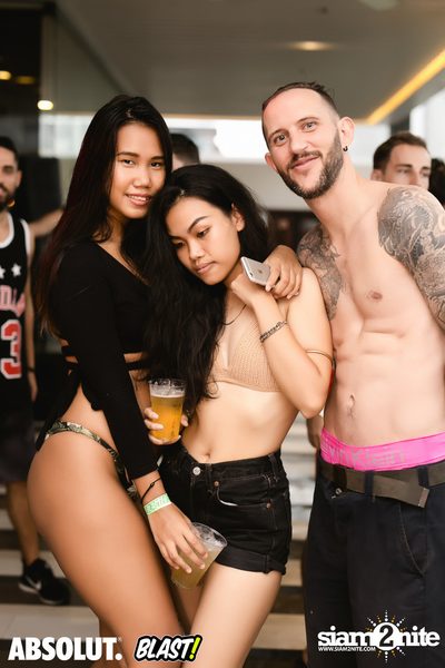 BLAST! Pool Party ที่ ดับเบิ้ลทรี บาย ฮิลตัน — photo 7