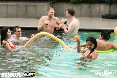 BLAST! Pool Party ที่ ดับเบิ้ลทรี บาย ฮิลตัน — photo 30
