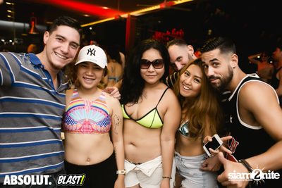 BLAST! Pool Party ที่ ดับเบิ้ลทรี บาย ฮิลตัน — photo 106