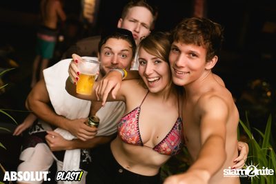 BLAST! Pool Party ที่ ดับเบิ้ลทรี บาย ฮิลตัน — photo 130