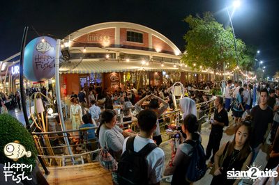 วันลอยกระทง ที่ร้าน แฮปปี้ ฟิช, เอเชีย ทีค เดอะ ริเวอร์ฟร้อนท์ — photo 3
