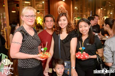 วันลอยกระทง ที่ร้าน แฮปปี้ ฟิช, เอเชีย ทีค เดอะ ริเวอร์ฟร้อนท์ — photo 47