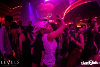 Social Hooliganz ที่ เลเวลส์ — photo 7