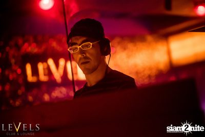 Social Hooliganz ที่ เลเวลส์ — photo 19
