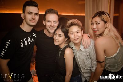 Social Hooliganz ที่ เลเวลส์ — photo 33