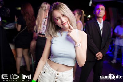 EDM Boat Party | Season 3 — photo 18