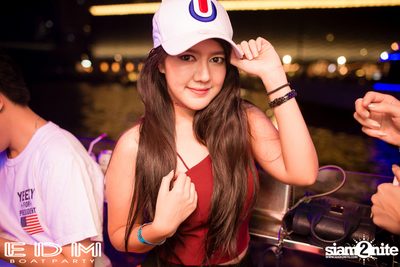 EDM Boat Party | Season 3 — photo 43