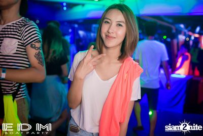 EDM Boat Party | Season 3 — photo 73