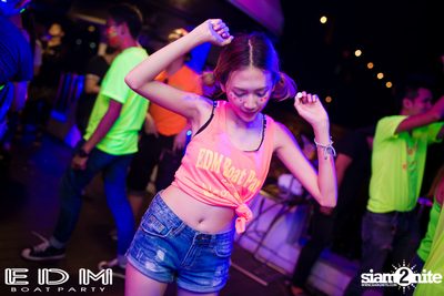 EDM Boat Party | Season 3 — photo 94