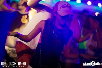 EDM Boat Party | Season 3 — photo 107