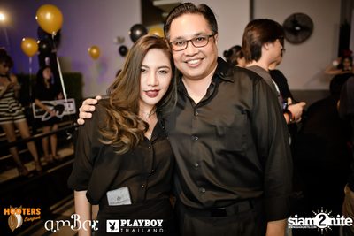 Hooters Thanksgiving กับ Playboy Thailand ที่ แอมบาร์ — photo 27