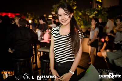 Hooters Thanksgiving กับ Playboy Thailand ที่ แอมบาร์ — photo 56