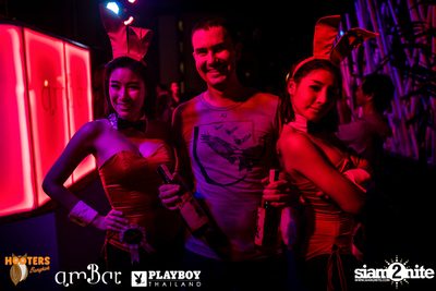 Hooters Thanksgiving กับ Playboy Thailand ที่ แอมบาร์ — photo 75