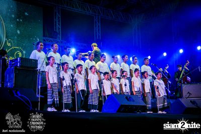 ดอกไม้ของย่า, บทเพลงของพ่อ ที่ ลานสิงห์ปาร์ค เชียงราย วันที่ 1 (อัลบั้มที่ 2) — photo 27