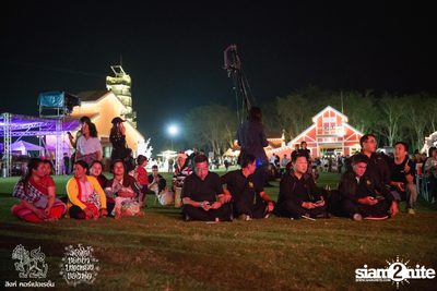 ดอกไม้ของย่า, บทเพลงของพ่อ ที่ ลานสิงห์ปาร์ค เชียงราย วันที่ 2 (อัลบั้มที่ 1) — photo 86
