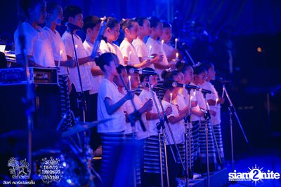 ดอกไม้ของย่า, บทเพลงของพ่อ ที่ ลานสิงห์ปาร์ค เชียงราย วันที่ 2 (อัลบั้มที่ 1) — photo 97