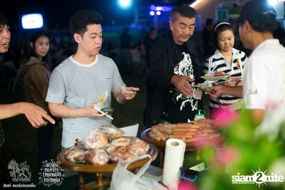 ดอกไม้ของย่า, บทเพลงของพ่อ ที่ ลานสิงห์ปาร์ค เชียงราย วันที่ 2 (อัลบั้มที่ 2) — photo 35