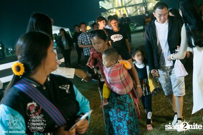ดอกไม้ของย่า, บทเพลงของพ่อ ที่ ลานสิงห์ปาร์ค เชียงราย วันที่ 2 (อัลบั้มที่ 2) — photo 84
