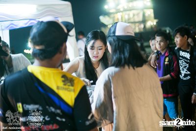 ดอกไม้ของย่า, บทเพลงของพ่อ ที่ ลานสิงห์ปาร์ค เชียงราย วันที่ 2 (อัลบั้มที่ 2) — photo 86