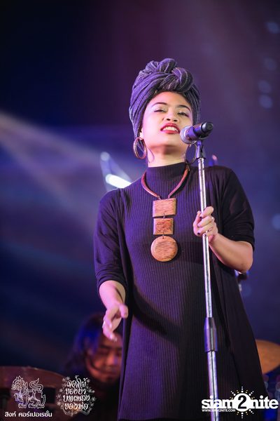 ดอกไม้ของย่า, บทเพลงของพ่อ ที่ ลานสิงห์ปาร์ค เชียงราย วันที่ 3 (อัลบั้มที่ 1) — photo 34