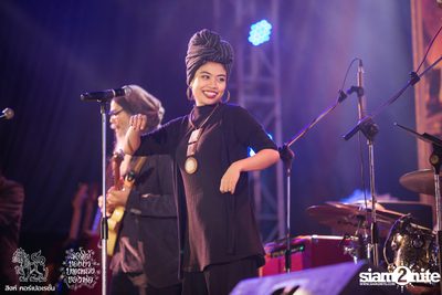 ดอกไม้ของย่า, บทเพลงของพ่อ ที่ ลานสิงห์ปาร์ค เชียงราย วันที่ 3 (อัลบั้มที่ 1) — photo 39
