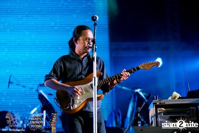 ดอกไม้ของย่า, บทเพลงของพ่อ ที่ ลานสิงห์ปาร์ค เชียงราย วันที่ 3 (อัลบั้มที่ 2) — photo 52