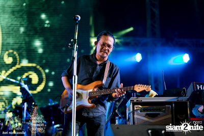 ดอกไม้ของย่า, บทเพลงของพ่อ ที่ ลานสิงห์ปาร์ค เชียงราย วันที่ 3 (อัลบั้มที่ 2) — photo 54