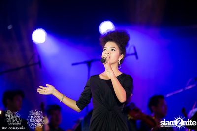 ดอกไม้ของย่า, บทเพลงของพ่อ ที่ ลานสิงห์ปาร์ค เชียงราย วันที่ 3 (อัลบั้มที่ 2) — photo 97