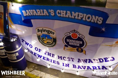 Ayinger & Schneider Weisse ที่ วิชเบียร์ โฮม บาร์ — photo 3