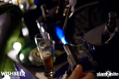 Ayinger & Schneider Weisse ที่ วิชเบียร์ โฮม บาร์ — photo 6