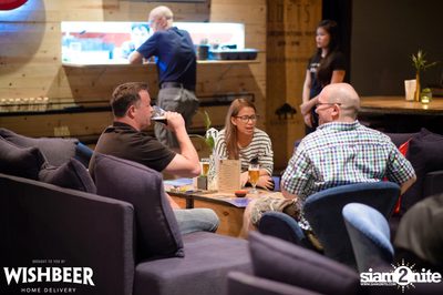 Ayinger & Schneider Weisse ที่ วิชเบียร์ โฮม บาร์ — photo 13