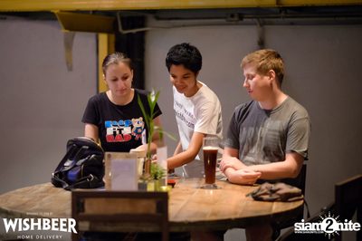 Ayinger & Schneider Weisse ที่ วิชเบียร์ โฮม บาร์ — photo 14