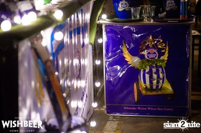 Ayinger & Schneider Weisse ที่ วิชเบียร์ โฮม บาร์ — photo 17