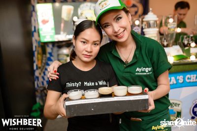 Ayinger & Schneider Weisse ที่ วิชเบียร์ โฮม บาร์ — photo 30