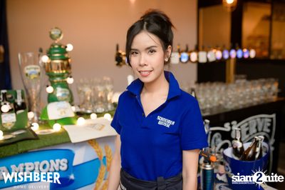 Ayinger & Schneider Weisse ที่ วิชเบียร์ โฮม บาร์ — photo 31