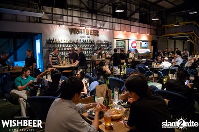 Ayinger & Schneider Weisse ที่ วิชเบียร์ โฮม บาร์ — photo 51