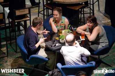 Ayinger & Schneider Weisse ที่ วิชเบียร์ โฮม บาร์ — photo 59