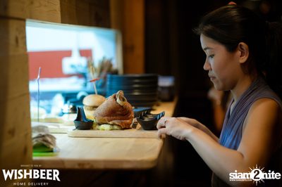 Ayinger & Schneider Weisse ที่ วิชเบียร์ โฮม บาร์ — photo 69