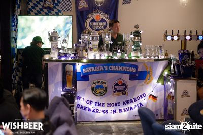 Ayinger & Schneider Weisse ที่ วิชเบียร์ โฮม บาร์ — photo 73