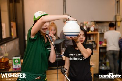 Ayinger & Schneider Weisse ที่ วิชเบียร์ โฮม บาร์ — photo 81