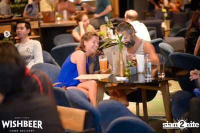 Ayinger & Schneider Weisse ที่ วิชเบียร์ โฮม บาร์ — photo 87