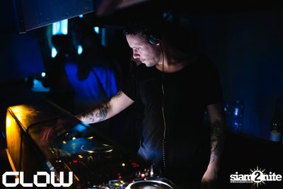 Dave Vega at GLOW — photo 58