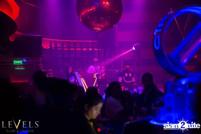 ปาร์ตี้คืนวันเสาร์ ที่ร้าน เลเวล คลับ, สุขุมวิท ซอย 11 — photo 22