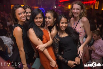 ปาร์ตี้คืนวันเสาร์ ที่ร้าน เลเวล คลับ, สุขุมวิท ซอย 11 — photo 58